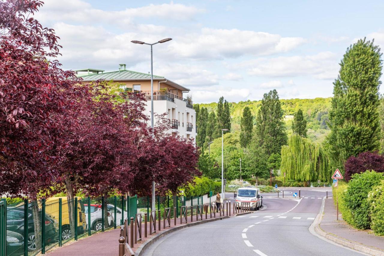 Chic Apart With Parking Appartamento Mantes-la-Jolie Esterno foto